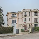 Mainard, Bolero Historic Apartament